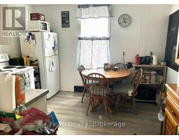 8 MAIN STREET S - 35