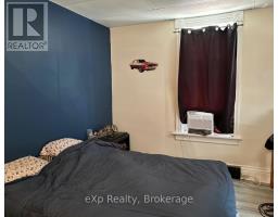 8 MAIN STREET S - 42