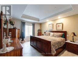 855 17TH STREET - 12
