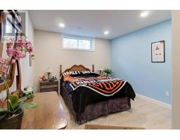 855 17TH STREET - 22