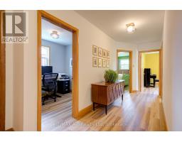 138 WOODS STREET - 30