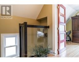 121 MILTON STREET - 30