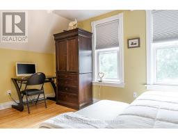 121 MILTON STREET - 34