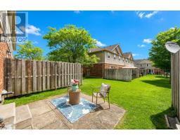 44 - 124 GOSLING GARDENS - 14