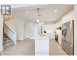 4 BRAUN AVENUE - 14