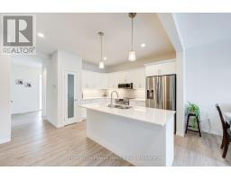 4 BRAUN AVENUE - 16