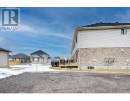 4 BRAUN AVENUE - 47