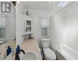 M29 - 13 SOUTHLINE AVENUE - 36
