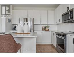 149 ELLIOT AVENUE E - 13
