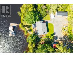 8 LAKEVIEW CRESCENT - 48