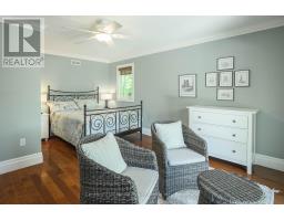 1070 SHIPLEY DRIVE - 21