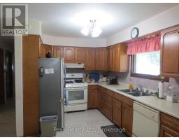 22 BROWN STREET S - 12
