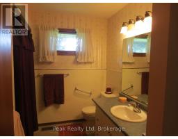 22 BROWN STREET S - 16