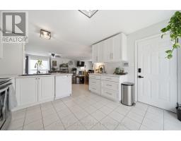 949 GZOWSKI STREET - 11
