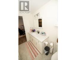 209 CHURCH STREET N - 37