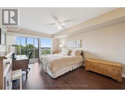 1106 - 237 KING STREET W - 23