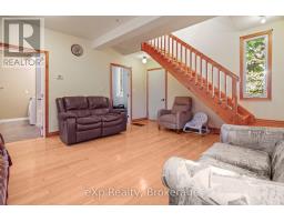 171 CLYDE STREET - 23