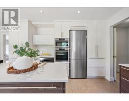 22 LYLE PLACE - 22