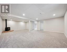 22 LYLE PLACE - 35