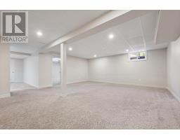 22 LYLE PLACE - 37