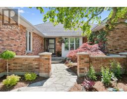 22 LYLE PLACE - 4