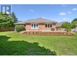 22 LYLE PLACE - 43