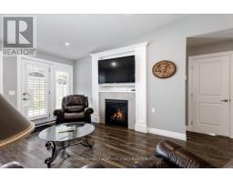 12 DEVON DRIVE E - 17