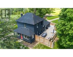 325719 DURHAM ROAD B - 42