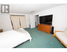 7589 HIGHWAY E - 15
