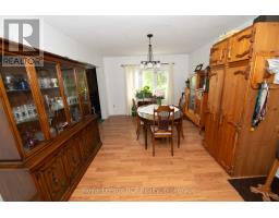 7589 HIGHWAY E - 23