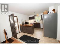 7589 HIGHWAY E - 24