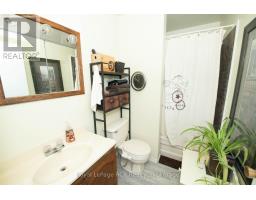 7589 HIGHWAY E - 30