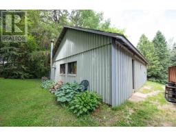 7589 HIGHWAY E - 5