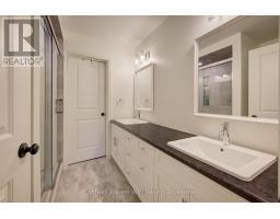 247 FERGUS STREET N - 25