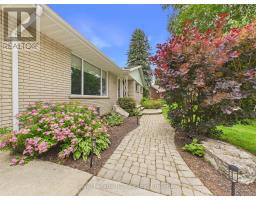 328 SUMMIT DRIVE - 3
