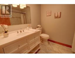2 QUIRT CRESCENT - 12