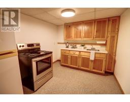 2 QUIRT CRESCENT - 24