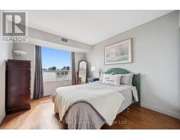 PH2 - 55 BLUE SPRINGS DRIVE - 23