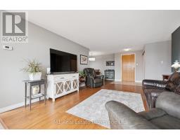PH2 - 55 BLUE SPRINGS DRIVE - 9