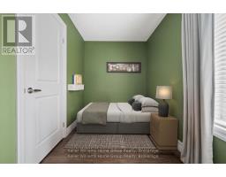 201 - 19 STUMPF STREET - 31