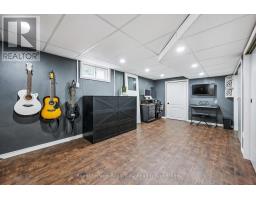 81 OXFORD STREET - 25