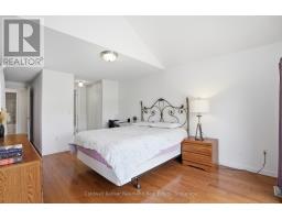 49 - 941 GORDON STREET - 24