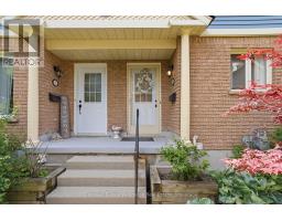 49 - 941 GORDON STREET - 4