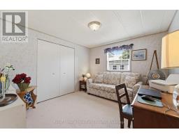 40 ALGONQUIN LANE - 18
