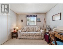 40 ALGONQUIN LANE - 20