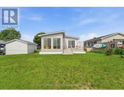 40 ALGONQUIN LANE - 28