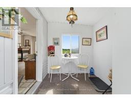 40 ALGONQUIN LANE - 3