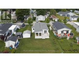 40 ALGONQUIN LANE - 31