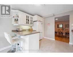 4 - 106 WOODLAWN ROAD E - 14