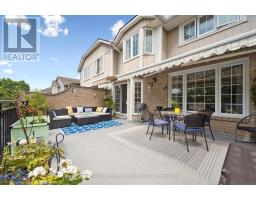 4 - 106 WOODLAWN ROAD E - 30